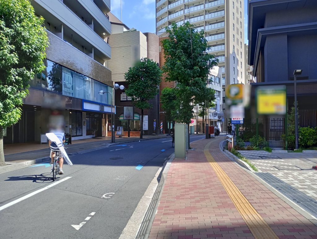 市川駅徒歩5分、市川真間駅徒歩2分。真間銀座商店街の希少な店舗用地。