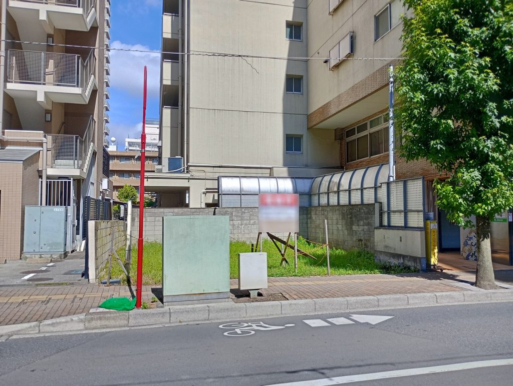 市川駅徒歩5分、市川真間駅徒歩2分。真間銀座商店街の希少な店舗用地。