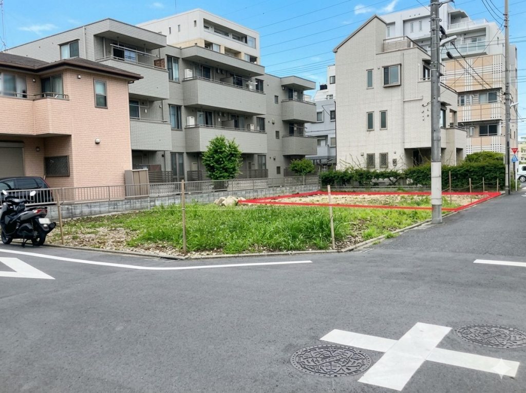 六町駅徒歩2分、無限の可能性を拓く「南向き31坪の特等席」。