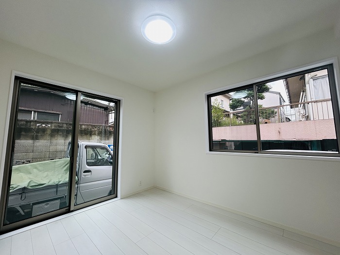 中古住宅 4LDK 松戸市六実3丁目 洋間2