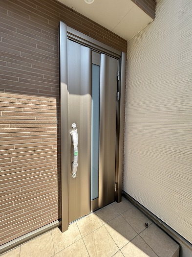 中古住宅 4LDK 松戸市六実3丁目 玄関ドア交換
