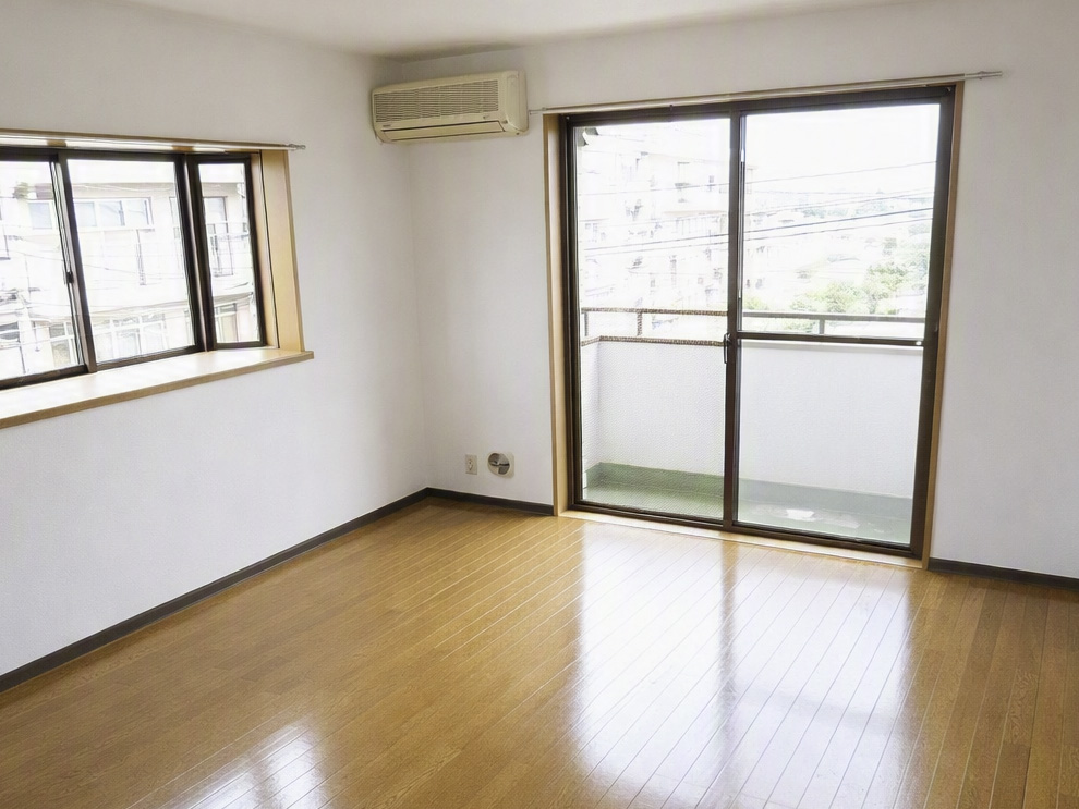 売アパート RC造4階建 3LDK×12戸 市川市大町 内部 洋室