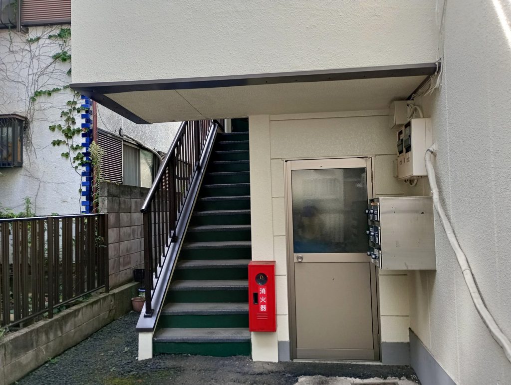 売ビル　市川市大野町２丁目　勝手口