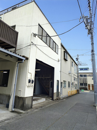 初期費用を抑えて、理想の拠点を構える。敷1・礼1で借りられる、準工・特工エリアの1階作業所。