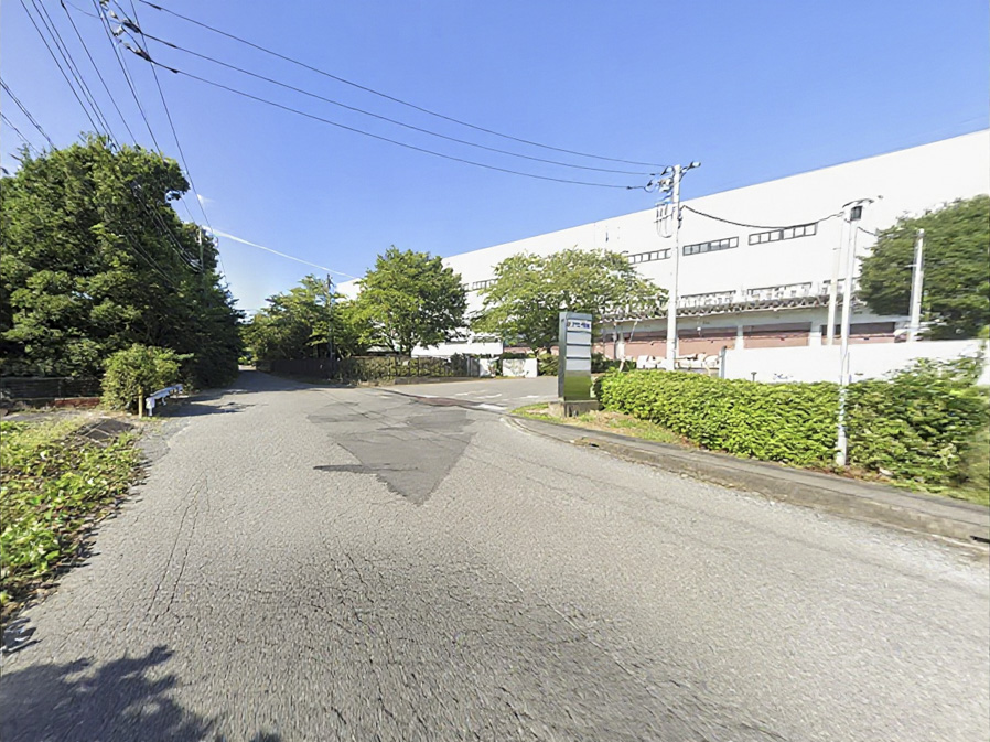 貸倉庫　国道16号至近、敷地1.6万坪の圧倒的キャパシティ。EC・消費財物流を支えるメガ拠点　柏市藤ヶ谷　アプローチ部分