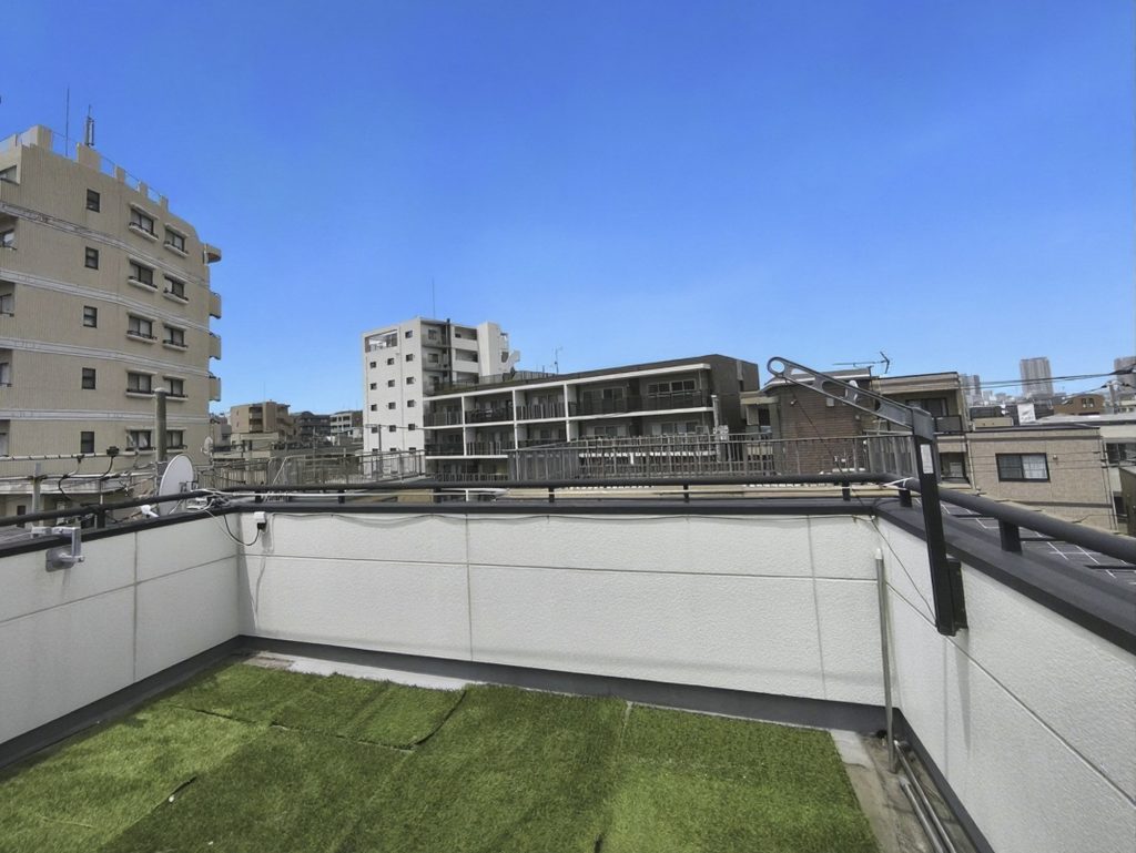中古住宅　1SLDK　114㎡　江戸川区篠崎町2丁目。ルーフバルコニー