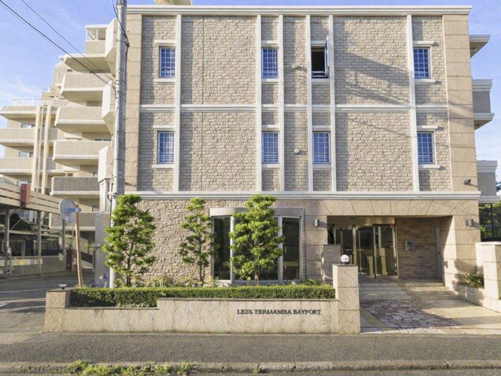 区分マンション　3LDK　3方向角部屋　船橋市前原東1丁目　正面