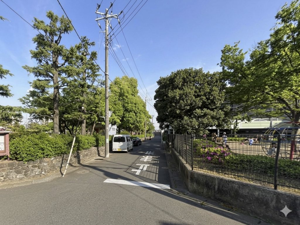 区分マンション　3LDK　77.61㎡　1階　3面バルコニー　市川市幸2丁目　公園