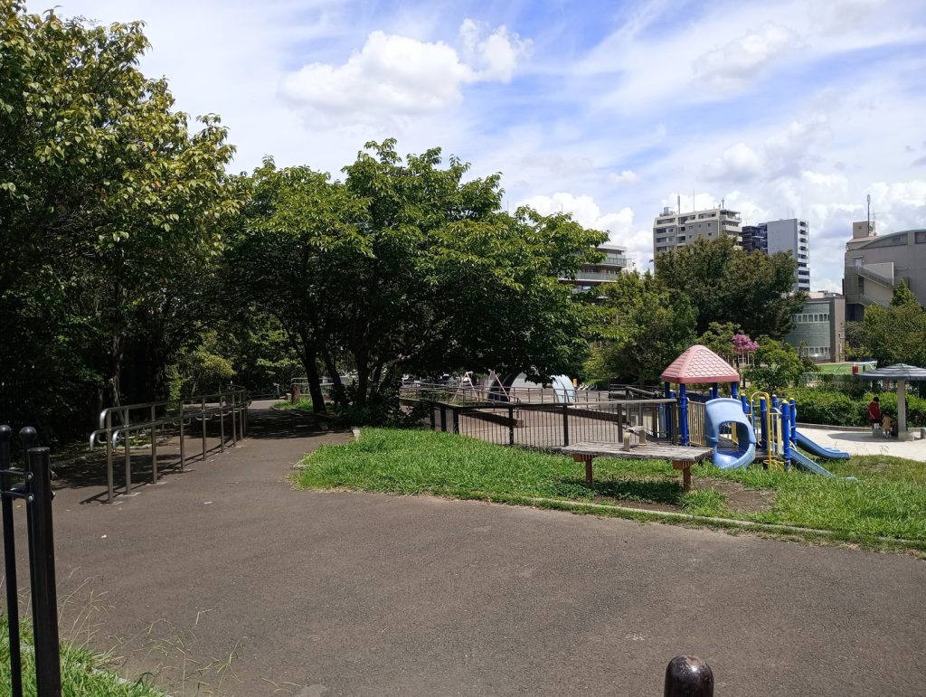 大型アパート用地 195坪 千住桜木1丁目 公園