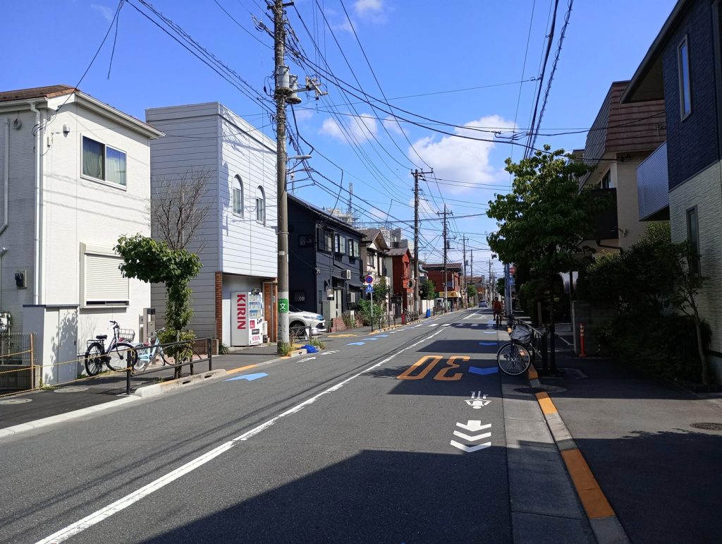 幅員10.9m公道面 住宅用地 85.97㎡ 1住居 60/200 葛飾区柴又1丁目 南側