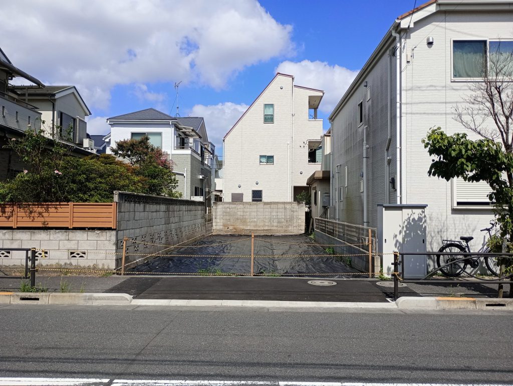 幅員10.9m公道面 住宅用地 85.97㎡ 1住居 60/200 葛飾区柴又1丁目 正面