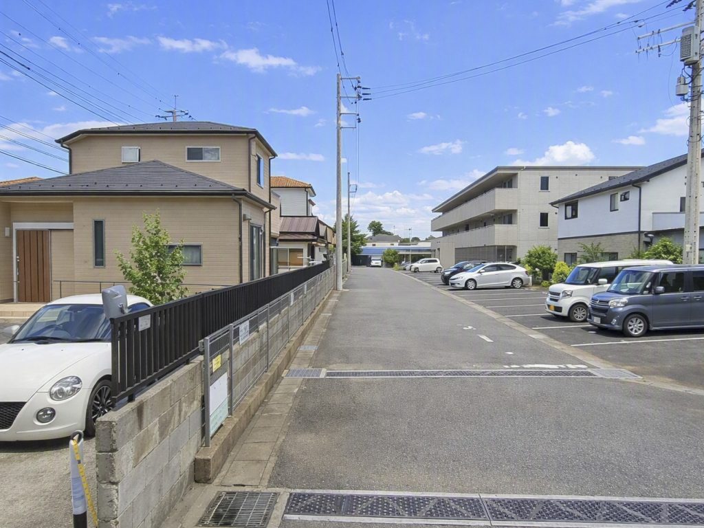 高台に在る平坦な住宅用地 32坪 市川大野駅徒歩25分 松戸市高塚新田 南側の様子