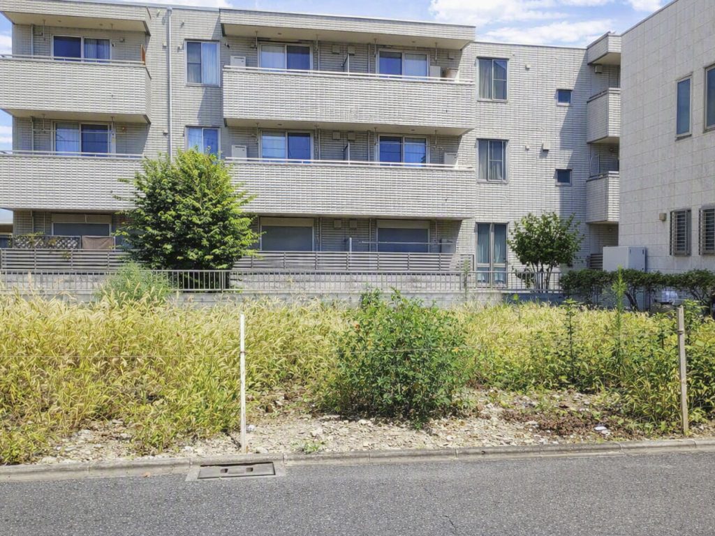住宅用地 六町駅徒歩2分 足立区六町3丁目 正面