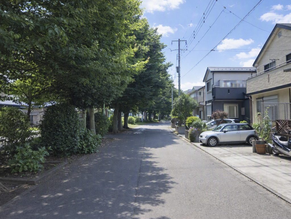 中古住宅　4LDK　習志野市鷺沼台2丁目　南側道路