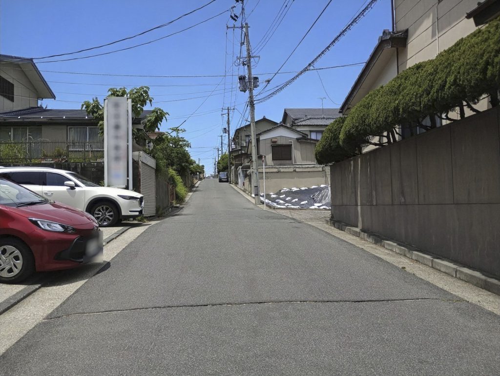住宅用地　新潟市西区青山新町　南西側道路