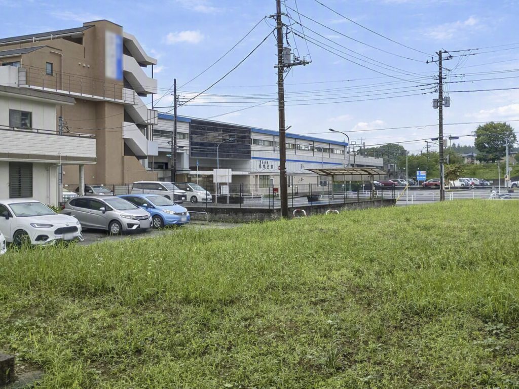 店舗ビル用地　松飛台駅前　松戸市紙敷1丁目　敷地から見た松飛台駅