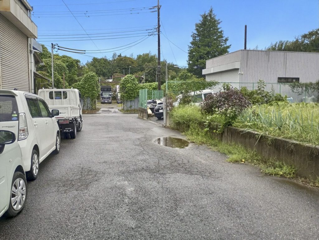事業用地 車輛・資材置場 57坪 6m道路 整形地 前面道路