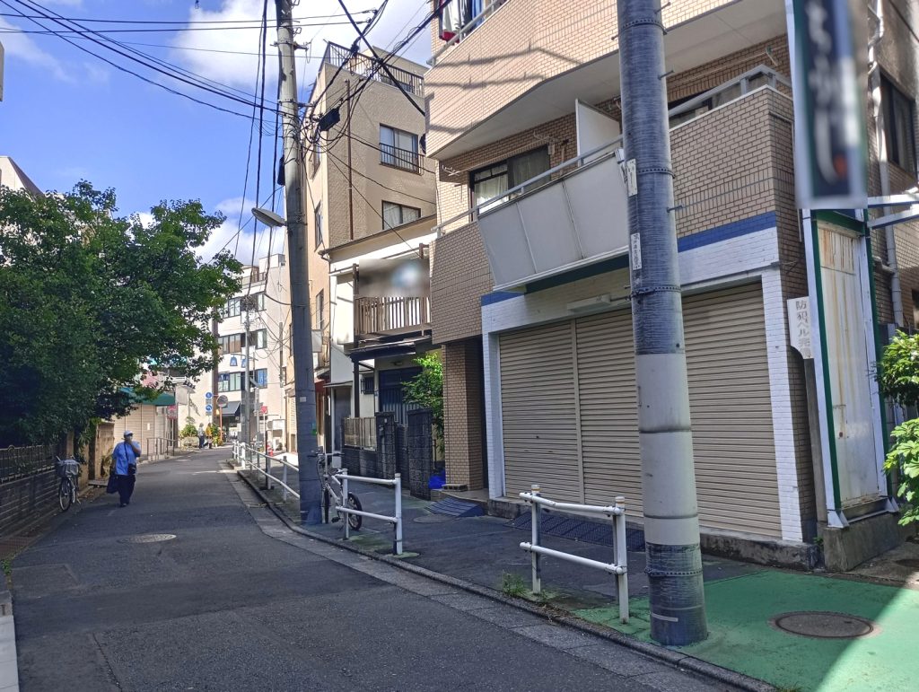 収益ビル　葛飾区亀有3丁目　外観　裏通り２