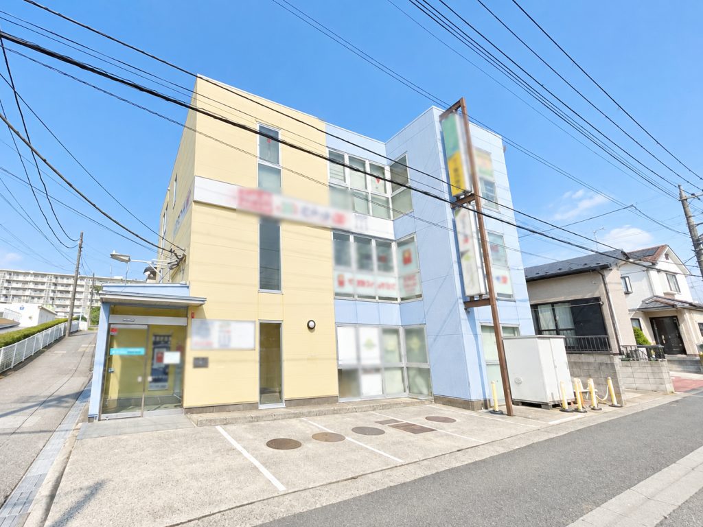 売収益ビル 土地77坪 S造3階建 店舗・診療所 満室 船橋市藤原3丁目 全景
