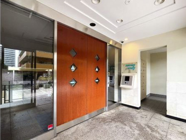 中古マンション 3千葉市美浜区高州3丁目 エントランス