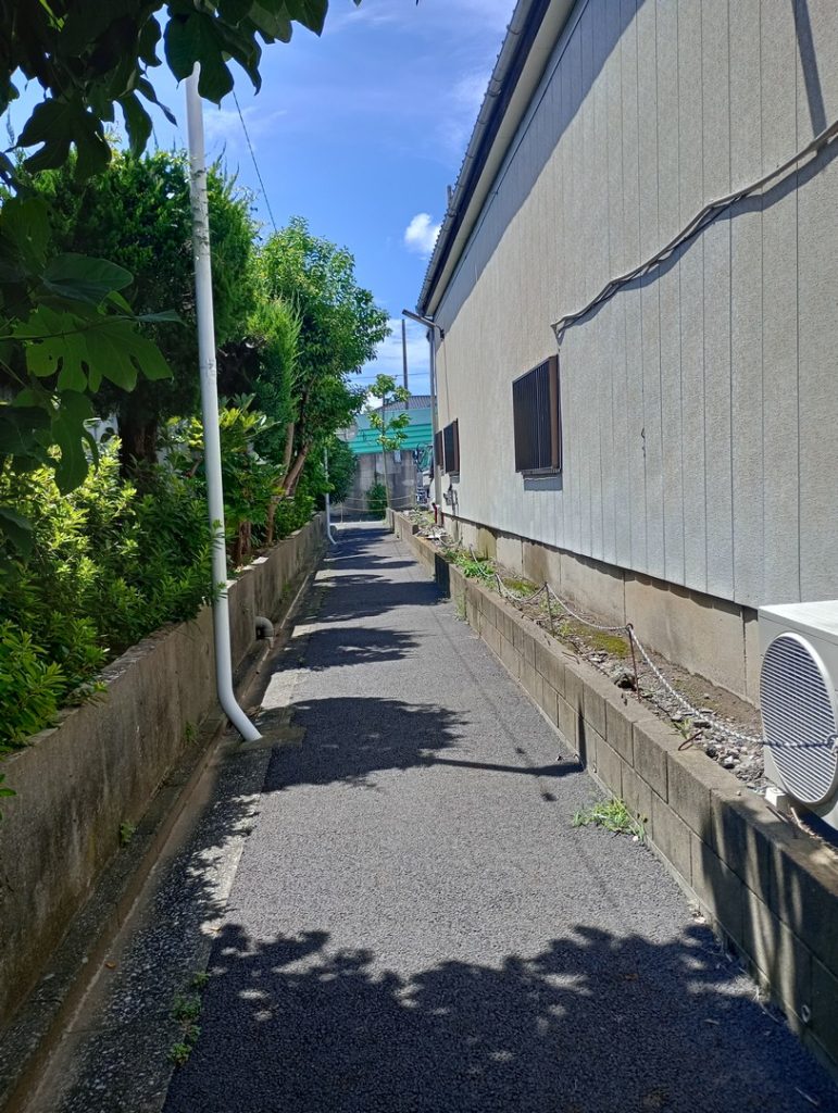 葛飾区奥戸6丁目｜環七側道沿い・三方向接道の事業用地｜準工業地域　自転車歩行者専用道路