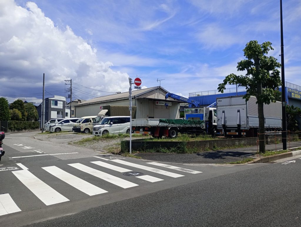 葛飾区奥戸6丁目｜環七側道沿い・三方向接道の事業用地｜準工業地域　遠景１