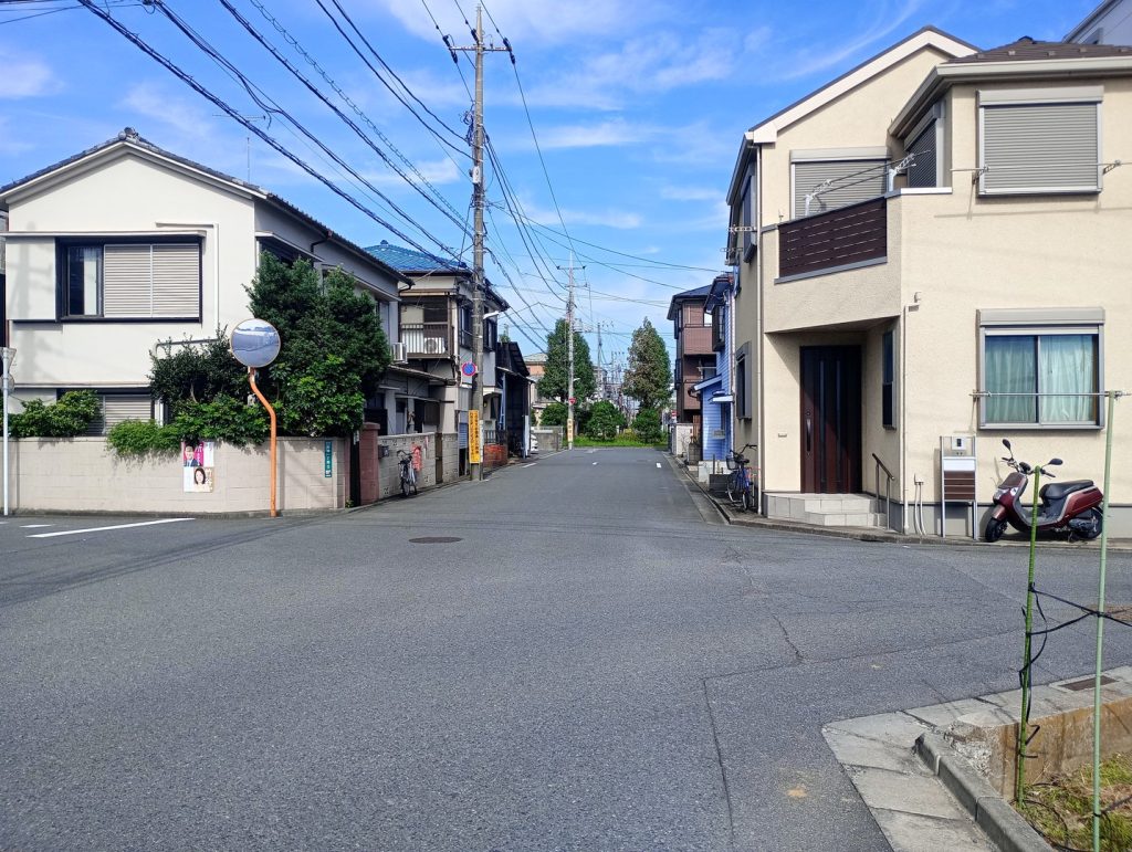 住宅用地　20.7坪　江戸川区鹿骨1丁目　前面道路